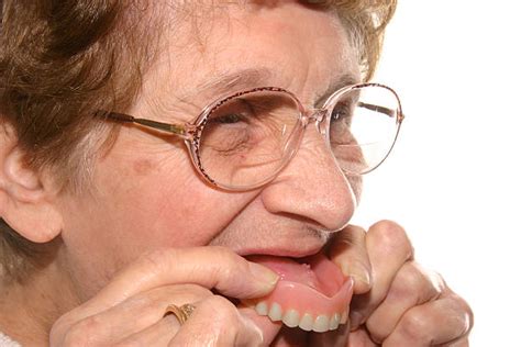 what are the fake teeth old people use